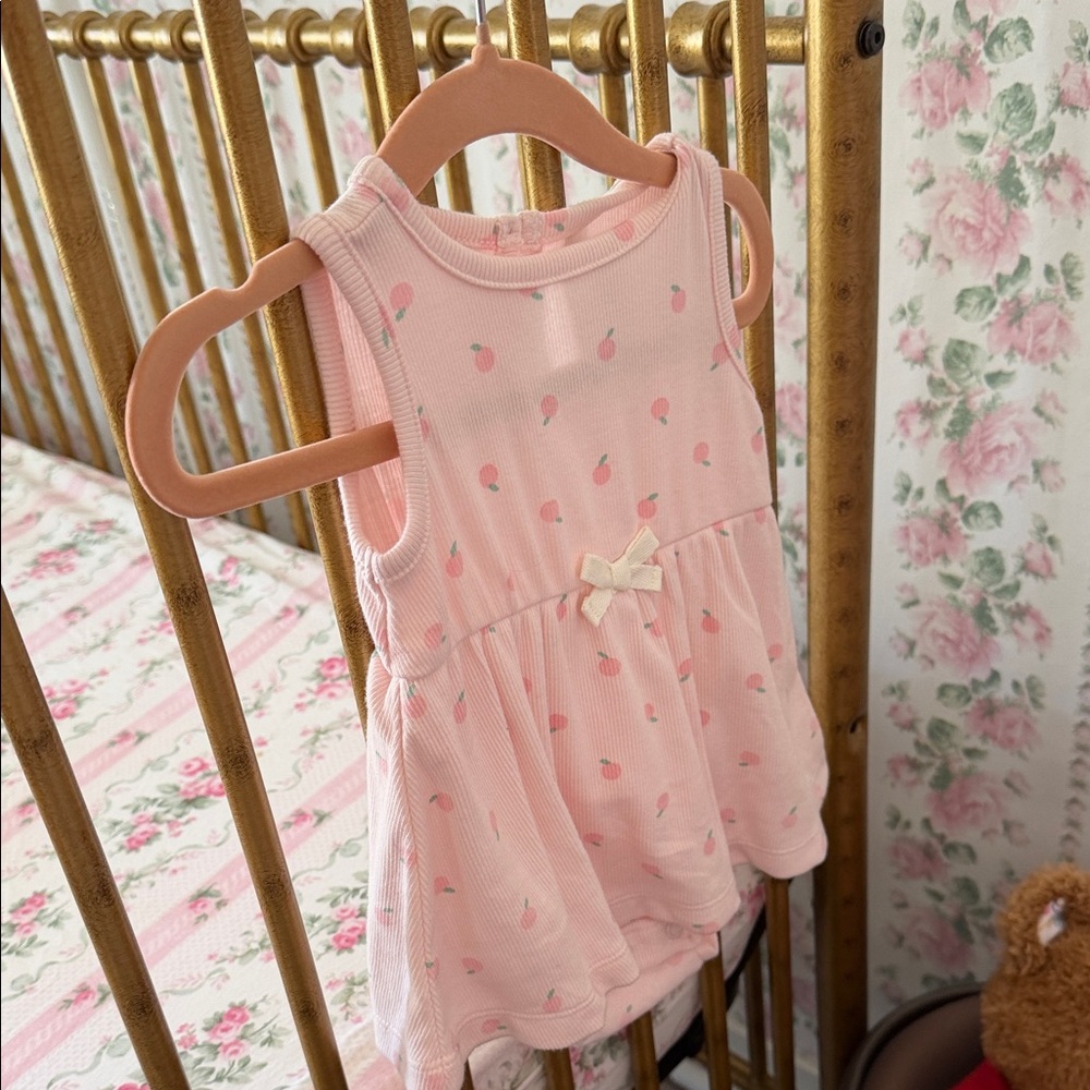 Carter’s NWT Sleeveless baby dress with Bow 3M